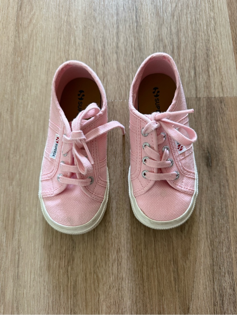 Superga Sneakers